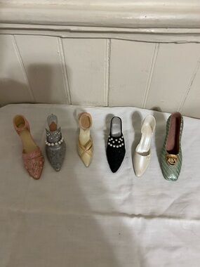 Six Miniature Shoe Decorations/Ornaments
